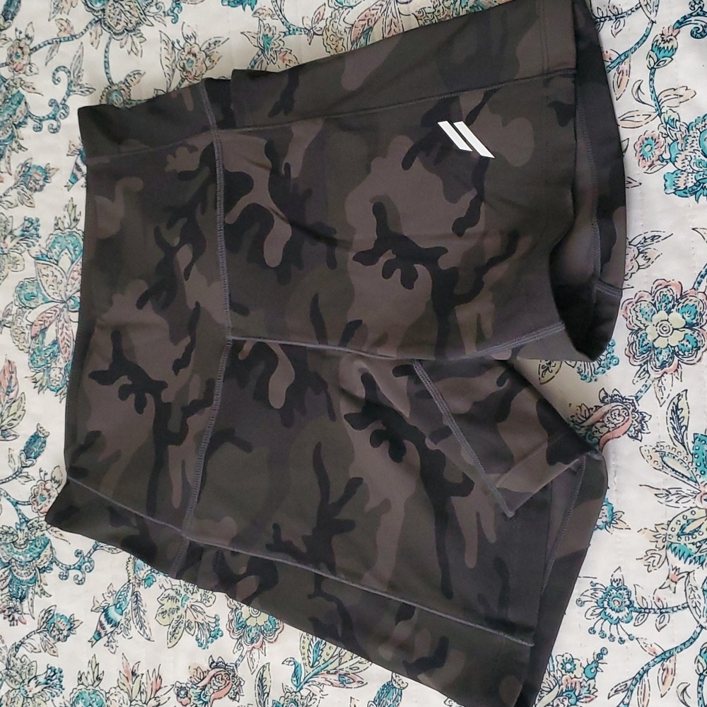 DOYOUEVEN Shorts